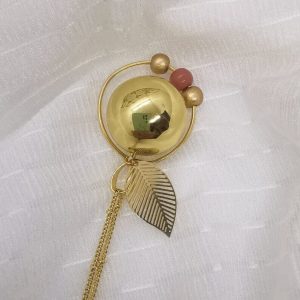 Bola de grossesse en plaqué or avec feuille et anneau de perles