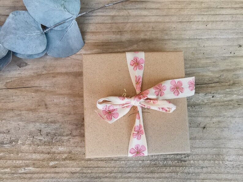 Bola de grossesse en plaqué or avec feuille et anneau de perles – Image 5